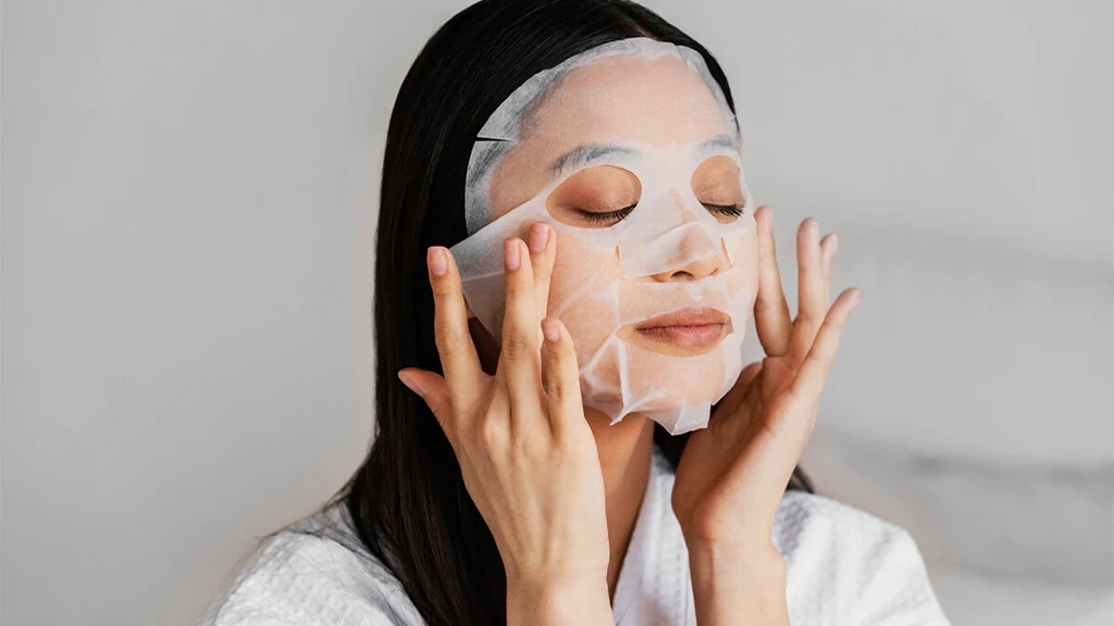 روش استفاده از ماسک ورقه ای صورت